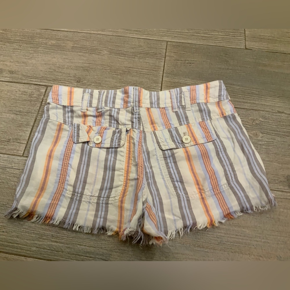FREE PEOPLE “Morning rain” cutoff shorts - Picture 2 of 9